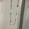 Collar con colgante de corazón transparente estilo perezoso para mujer, diseño de nicho, corazón ovalado, piedra triturada, cadena para suéter, concha