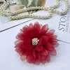 Tela de seda brillante arrugada estilo coreano de 9 cm con centro de flor bicolor para accesorios DIY, pasadores de pelo, decoraciones para zapatos al por mayor