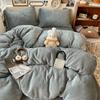 Conjunto de Roupa de Cama Espesso de Veludo Leite de Inverno com Três ou Quatro Peças, Novo Conjunto de Lençol de Cama de Fleece Plush Espesso Ultra Macio para Inverno Quente