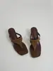 Temporada Festiva 2026 Ropa Exterior Absolutamente Impresionante para Mujer Sandalias de Tacón Alto Estilo Elegante Chanclas Retro Francesas Nuevo Estilo