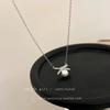 Collar de perlas con lazo de celebridades de Internet para mujer, nuevo collar de clavícula de lujo ligero y de alta gama de 2024.