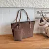 Bolsa Tote de Ombro Único Grande Capacidade Versátil Moda Estampada de Leopardo Simples e Estilosa Nova Primavera 2026