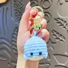 Llavero de ballena pequeña tejido a crochet con lana, lindo llavero de dibujos animados pequeño y fresco, colgante de bolsa de felpa, regalo