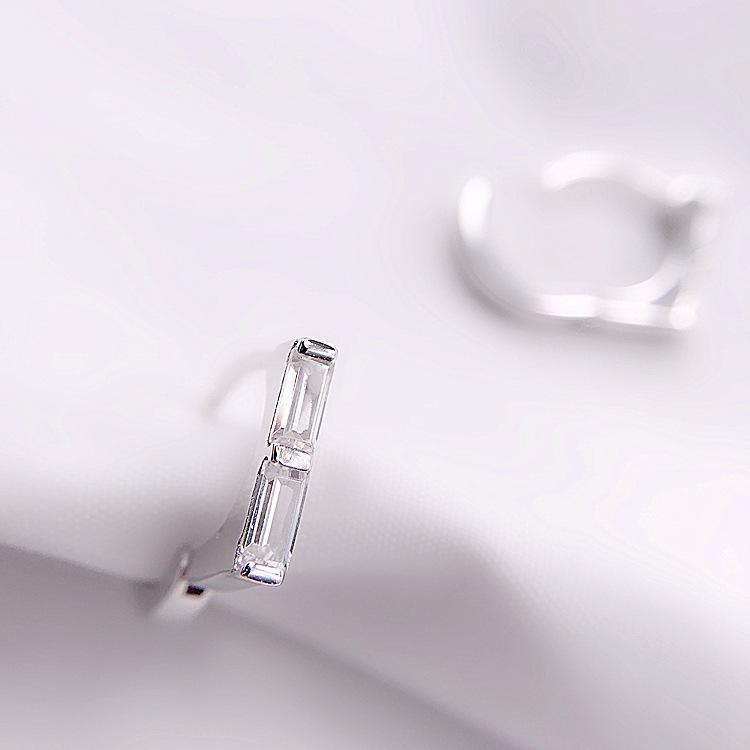 EH801931梯形锆耳扣