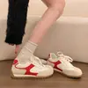 Tênis Rasos Diários para Mulheres, Novo Modelo 2026, Primavera e Outono, Aumentadores de Altura Treino Alemão Casual Esportivo Sapatos Brancos, Respiráveis