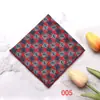 Ventas al por mayor toalla de bolsillo traje de poliéster para hombre pañuelo de pecho pañuelo multicolor geométrico cuadrado cuadrado fabricantes de origen
