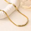 Collar de Acero Inoxidable de Lujo Ligero Estilo Nuevo con Perla, Nácar y Circonia para Mujer, Acero de Titanio Versátil de Oro Real de 18K que No se Desvanece