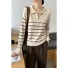Tiro real chic coreano otoño e invierno francés reductor de edad cremallera media apertura cuello polo manga larga a rayas tejido de punto camiseta base top