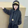 Conjunto de Primavera e Outono para Meninos 2225 Novo Estilo Coreano Jaqueta Infantil Conjunto de Três Peças para Menininho com Calça Lanterna