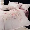 Lujoso juego de cama de cuatro piezas para dormitorio de algodón de fibra larga, engrosado para otoño e invierno, con estampado floral grande estilo americano