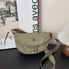 Bolso bandolera impermeable ultraligero hecho de tela Oxford, unisex, versátil, de un solo hombro de nailon, bolso de pecho tipo saddle ligero y práctico
