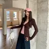 Camisa Base de Manga Larga Retorcida de Color Contrastante Estilo Coreano Falsa de Dos Piezas para Mujer Otoño Nueva Llegada Diseño de Cuello en V Adelgazante Top