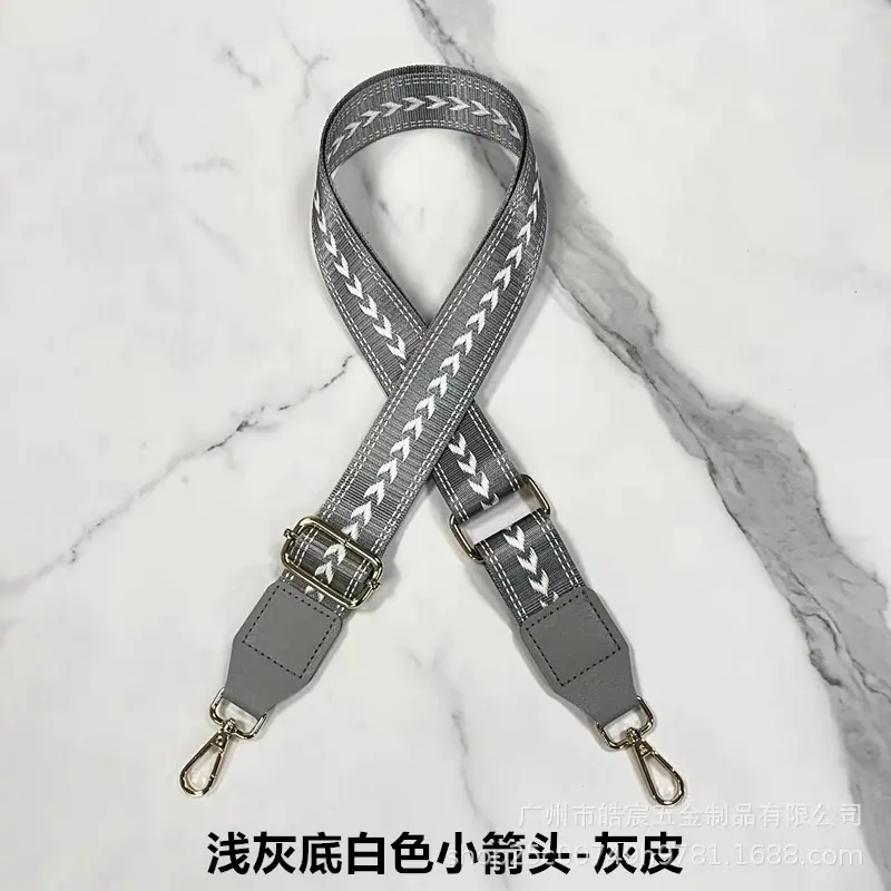 浅灰底白色小箭头-灰皮.jpg