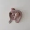 Chapéu infantil fofo para proteger as orelhas no outono e inverno, adorável chapéu de lã tricotada para bebê, chapéu de pinguim que faz barulho, quente e à prova de vento