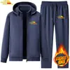 Comercio Exterior para Hombre Terciopelo Austriaco Engrosado Casual Dos Piezas Otoño e Invierno Gorro Desmontable Traje Deportivo Se Puede Personalizar con Logo