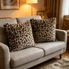Nuevo modelo transfronterizo: Funda de almohada con estampado de leopardo beige, negro y marrón, cojín suave de felpa corta para sofá, decoración de estampado de leopardo para ventanales