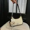 Nova Bolsa Transversal de Ombro Único Estilo Coreano, Fresca e Simples, com Design Único e Patchwork, Versátil Bolsa Casual de Braço para Mulheres