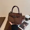 Bolsas de Mão Pequenas Tendência Outono e Inverno para Mulheres, Novas Bolsas Tote Suede Retrô, Bolsas Transversais Versáteis da Moda