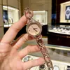 Novo Relógio Clássico Retrô de Aço Koujia com Pulseira de Aço, Estilo Francês, Nicho, Compacto e Requintado, para Mulheres, Atacado de Relógios de Alta Qualidade