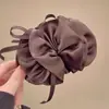 Grampo de Cabelo Flor Botão Laço de Fita Estilo Coreano para Mulheres 2025 Novo Prendedor Banana para Rabo de Cavalo Alto Grampo Vertical Suave e Versátil