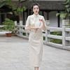 Gamuza Bronceado Bordado Cheongsam Largo Primavera Nuevo Elegante Bronceado Manga Media Corte Slim