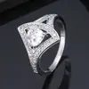 Anillos de Piedras Preciosas Coloridas Estilo Europeo y Americano, Nuevos y Modernos Anillos Triangulares con Forma de Diamante Chapados en Oro para Mujer, Venta al por Mayor de Joyería