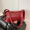 Bolso de Hombro Individual Retro de Lujo Ligero para Mujer Verano 2025 Gran Capacidad Casual Estilo Motociclista Bolso Cruzado Versátil