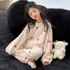 Pijama de Invierno para Niñas 2026 Nuevo Modelo Infantil de Felpa de Coral Engrosado Cálido Ropa para el Hogar para Niñas Mayores Moderno