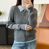 Cárdigan de punto de algodón puro para mujer, nuevo estilo otoño e invierno, imitación dos piezas, cuello polo, patrón trenzado, engrosado, corte holgado, abrigo suéter de bloques de color