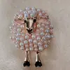 Broche accesorios para traje Europa y Estados Unidos transfronterizo popular ramillete moda perla oveja pequeña abrigo pin de ropa venta al por mayor