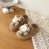 Sandálias Birkenstock femininas estilo princesa doce floral retrô, novos sapatos casuais versáteis de couro estilo coreano para primavera/outono de 2026