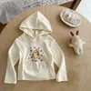 Top com capuz de manga comprida novo para o outono de 2026 da timo girls, design fofo de estrela de desenho animado, versátil, casual, caimento justo, estilo coreano