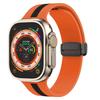 Correa de silicona con hebilla plegable magnética y diseño de rayas bicolor para Apple Watch S9 87