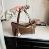 Nueva bolsa retro para el trabajo y el día a día 2026 para mujer, otoño e invierno, bolso de hombro, bolso de axila y bolso de mano lindos y modernos
