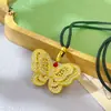 Colgante de Mariposa Filigrana, Estilo Antiguo Oro Arena Hueco con Diamantes, Chapado en Cobre Dorado, Collar Artístico Vintage Estilo Chino para Mujer