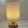 Luminária de mesa de tecido minimalista nórdica para decoração de quarto, luminária de cabeceira para estudo e dormitório, luz noturna criativa controlada por controle remoto