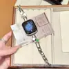 Pulsera hueca de trébol de cuatro hojas con correa de metal, adecuada para Apple Watch 11 S12 Huawei Fit5 Xiaomi Redmi