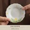 Posavasos de cerámica pintado a mano, posavasos con forma de pétalo, accesorio para juego de té japonés, bandeja aislante térmica con diseño de crisantemo de musgo pequeño