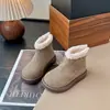 Sapatos de Algodão de Cano Alto Infantil Estilo Coreano 2025 Inverno Novo Meninas Mais Veludo Lã de Cordeiro Quentes Botas de Neve Sapatos Birkenstock Masculinos