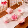 Juego de Té Rosa Flor de Cerezo Estilo Japonés Accesorios de Resina, Tetera y Taza de Té Realistas Decoraciones para Casa de Muñecas DIY Adornos de Juego de Imitación