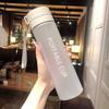 Portable Sports Water Cup Grande Tamanho Masculino e Feminino Fitness Grande Capacidade Simples Fresco Mori Estilo Verão Drop-resistente Garrafa de água de plástico