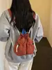 Mochila versátil de moda transfronteriza 2026 otoño nuevo bolso para mujer diseño de nicho mochila de viaje para viajes cortos de alto valor