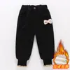 0094 Calça de Fleece para Meninas Outono e Inverno Novo Estilo Moda Infantil Roupa Externa Aconchegante Peça Única de Fleece Calça de Moletom de Bebê Menina para o Inverno