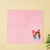Toalla de Terciopelo Coral Engrosada Encaje Cuadrado Pequeño Toalla Parche Bordado Niña de Dibujos Animados Toalla Pequeña Suave Absorbente Toalla de Belleza