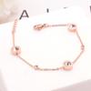 Pulsera Japonesa y Coreana Oro Rosa Romano Acero de Titanio Diamante Solitario Tres Diamantes Moda Europea y Americana Joyería de Moda Cadena de Lujo Ligero