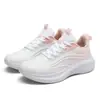 Novos sapatos femininos de verão malha grande respiráveis versáteis sola macia sapatos casuais leves tênis de corrida esportivos malha senhoras verão