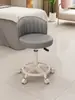 Banqueta de Beleza Ajustável Giratória com Rodízios Banqueta Redonda Manicure Maquiagem Cadeira com Encosto Banqueta de Trabalho para Barbeiro Especial para Salão de Beleza