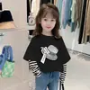 G2350 # Camiseta de Manga Larga de Algodón Puro para Niños 2025 Nueva Versátil Ropa para Niñas Camisa Base Rayada de Falso Dos Piezas