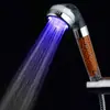 Chuveiro de Mão Luminoso Qin com Íons Negativos e LED Sete Cores que Mudam Automaticamente, Tamanho Pequeno para Uso Doméstico com Filtro de Pedra para Cuidados com a Beleza