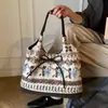 Bolso de Felpa Estilo Fair Isle Retro de Invierno para Mujer 2025 Nuevo Bolso de Hombro para Viajes de Gran Capacidad Bolso Tote Versátil